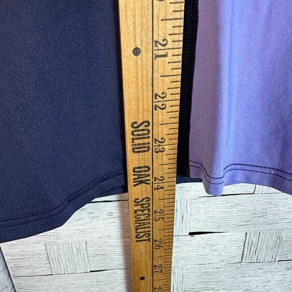 Patagonia two women’s Microswell
Short Sleeve T-shirt  Rashguard 71850. - Picture 7 of 8